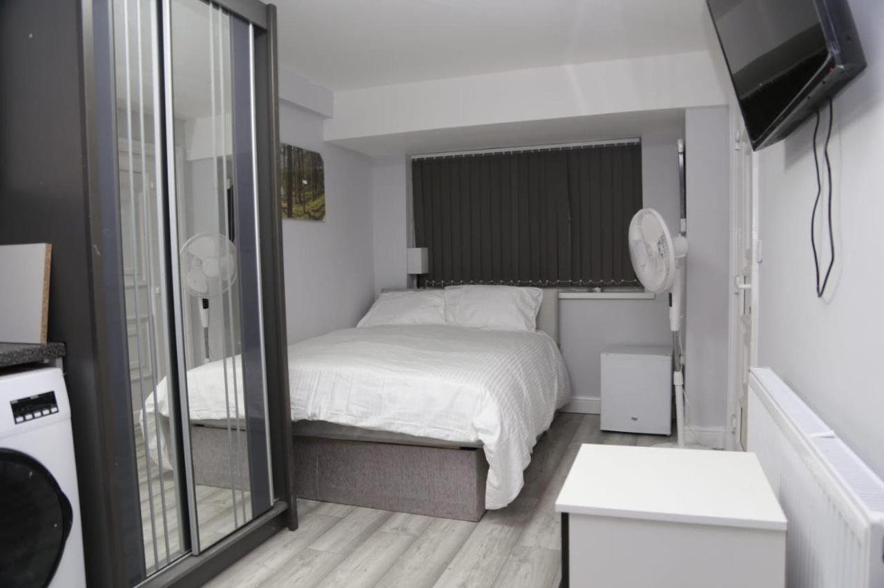 A A Guest Rooms Woolwich London Exterior foto